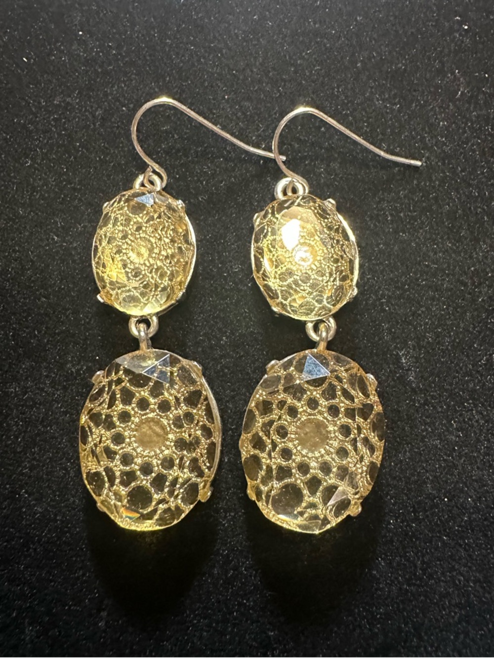Francesca's Clear Acrylic Gold Tone Filigree Dangle Earrings